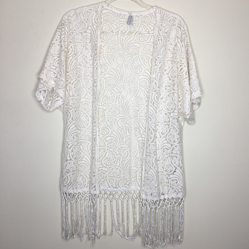 Vanity lace kimono with fringe